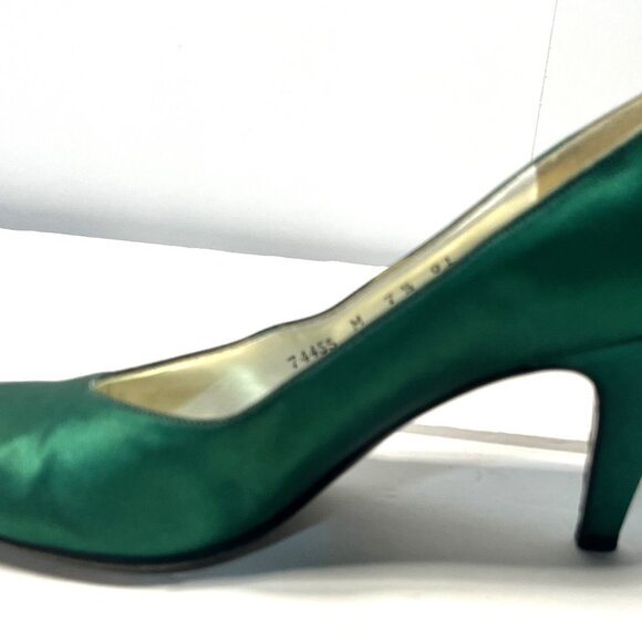 YVES SAINT LAURENT Hunter Green Satin Heels Size 7-1/2B - Picture 6 of 10